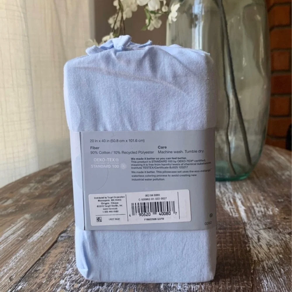 Target King easy care pillowcase set NWT